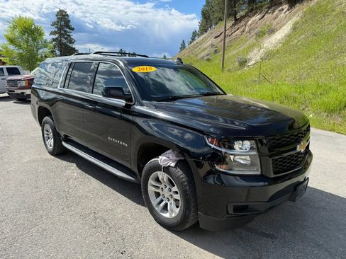 Used 2018 Chevrolet Suburban LT AWD/4WD image 3