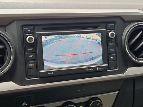 Used 2019 Toyota Tacoma SR5 image 10