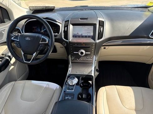 Used 2019 Ford Edge Titanium w/ Equipment Group 301A AWD/4WD image 6