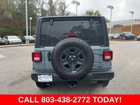 Used 2025 Jeep Wrangler Unlimited Sport AWD/4WD image 35