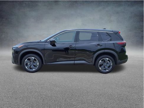 Used 2025 Nissan Rogue SV FWD image 5