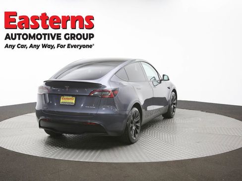 Used 2022 Tesla Model Y Long Range image 34