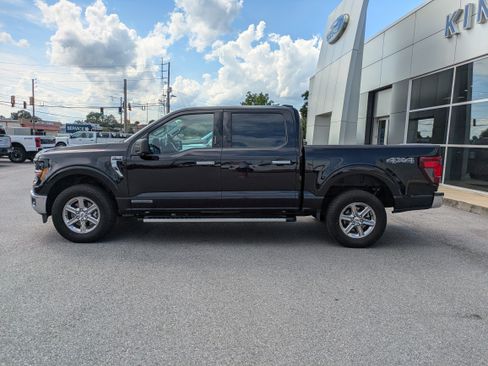 Used 2024 Ford F150 XLT w/ Mobile Office Package image 7