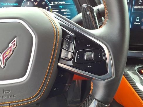 Used 2025 Chevrolet Corvette Z06 w/ Z07 Performance Package image 17