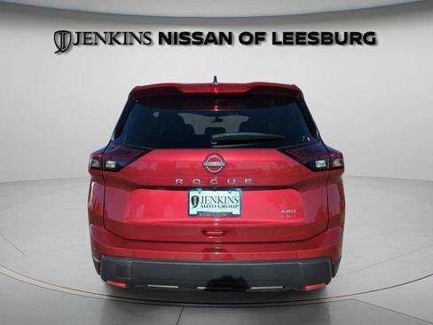 Certified 2025 Nissan Rogue S image 7