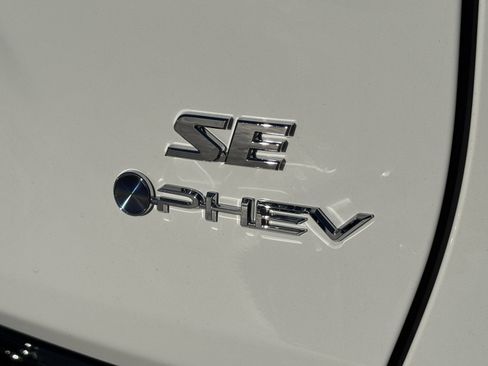 New 2025 Toyota RAV4 SE image 14