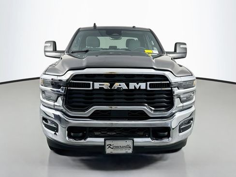 Used 2026 RAM 2500 Big Horn AWD/4WD image 2