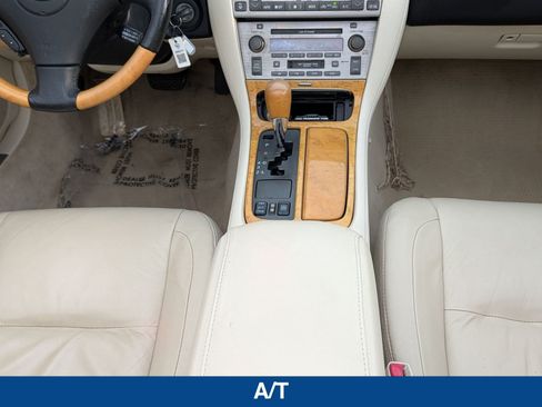 Used 2003 Lexus SC 430 Convertible RWD image 18