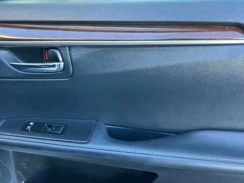 Used 2013 Lexus ES 350 image 18