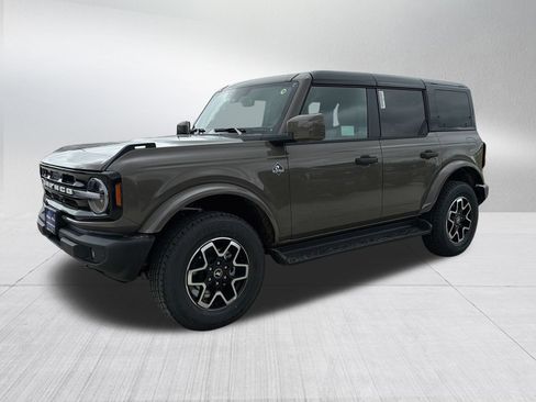 New 2026 Ford Bronco Outer Banks AWD/4WD image 1