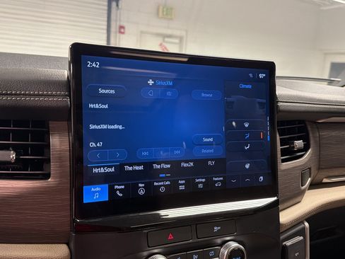 Used 2022 Ford Expedition Max Limited RWD image 21