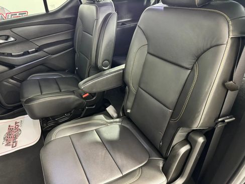 Used 2019 Chevrolet Traverse LT w/ LT Premium Package AWD/4WD image 39
