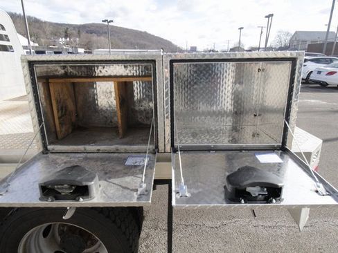 Used 2021 Ford F550 4x4 Regular Cab Super Duty image 10