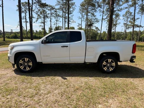 Used 2016 Chevrolet Colorado W/T w/ WT Convenience Package RWD image 2