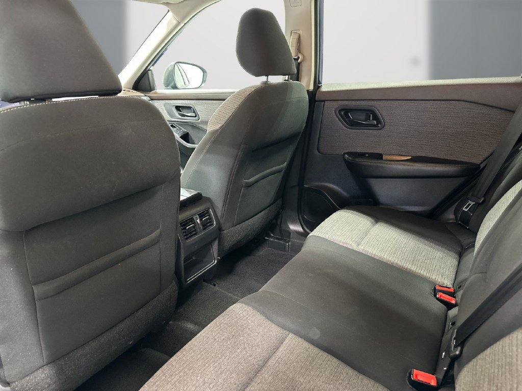 Used 2021 Nissan Rogue S AWD/4WD image 15