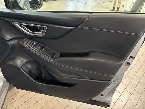 Used 2022 Subaru Forester Premium image 11