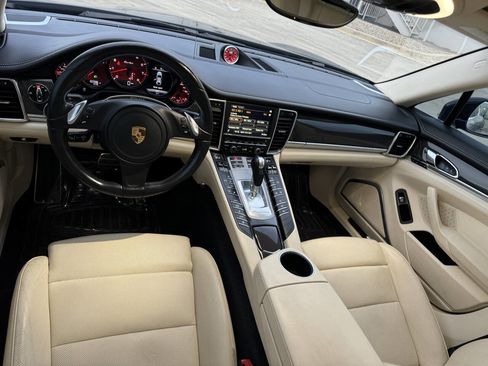 Used 2016 Porsche Panamera Turbo S image 12