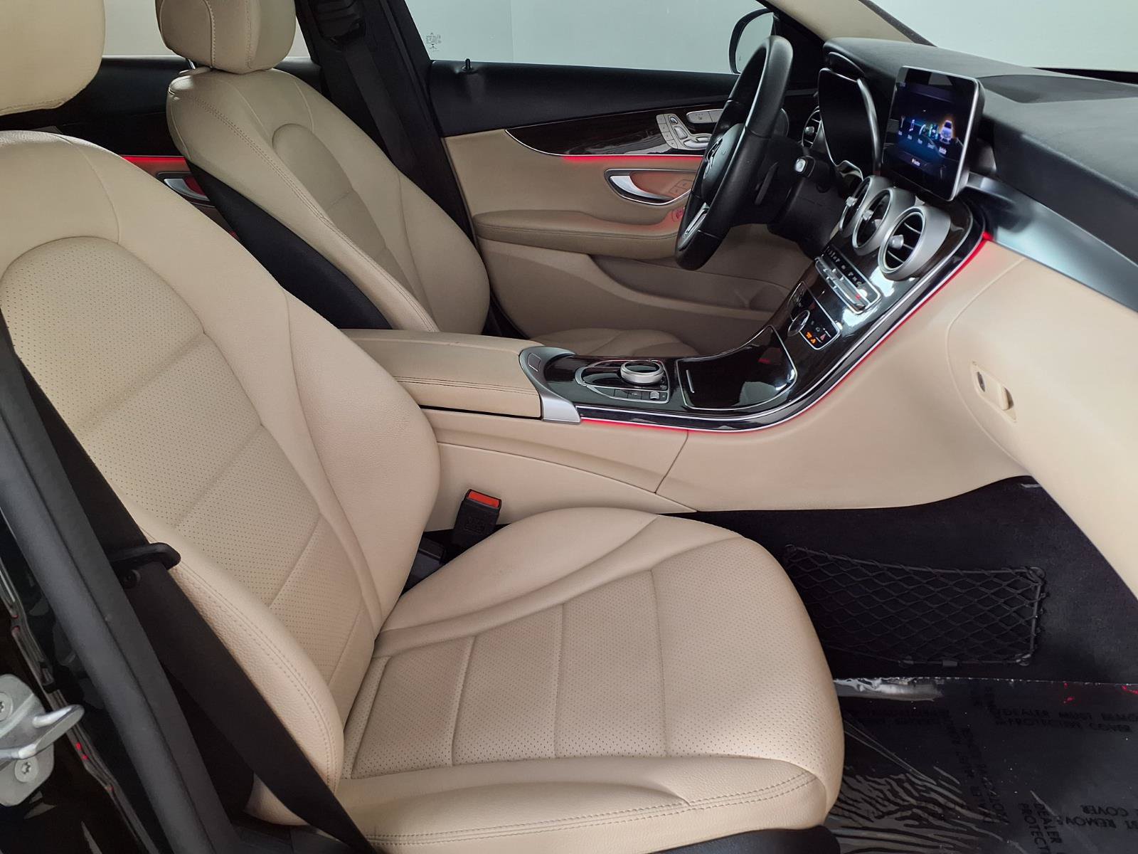 Used 2021 Mercedes-Benz C 300 Sedan w/ Premium Package image 10