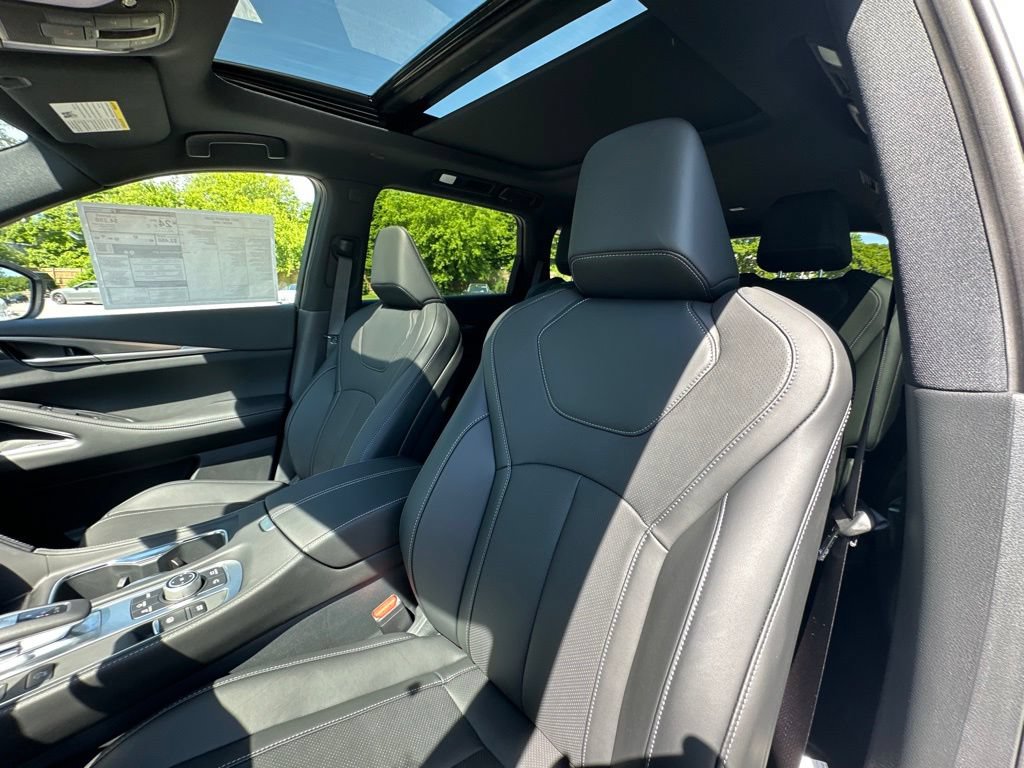 Certified 2027 INFINITI QX60 Sport w/ Dark Cargo Package AWD/4WD image 20