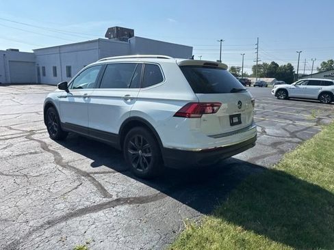 Used 2024 Volkswagen Tiguan SE AWD/4WD image 5