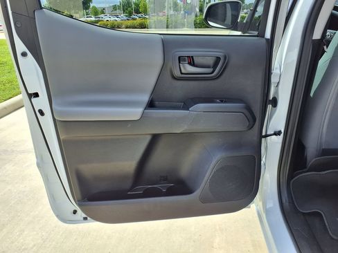 Used 2021 Toyota Tacoma SR w/ SR Convenience Package RWD image 15