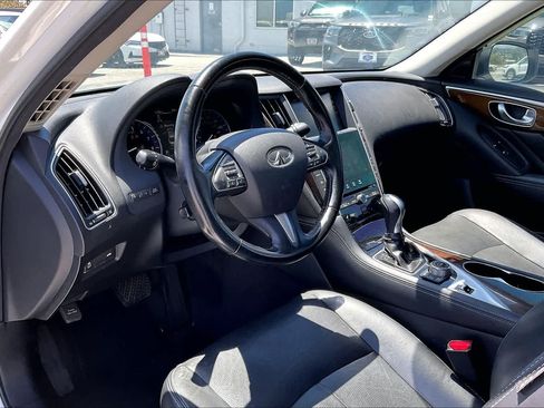Used 2014 INFINITI Q50 Premium w/ Technology Package RWD image 2
