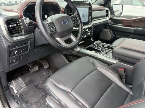 Used 2022 Ford F150 Lariat w/ Equipment Group 502A High AWD/4WD image 11