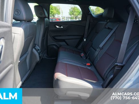 Used 2025 Chevrolet Blazer RS FWD image 23