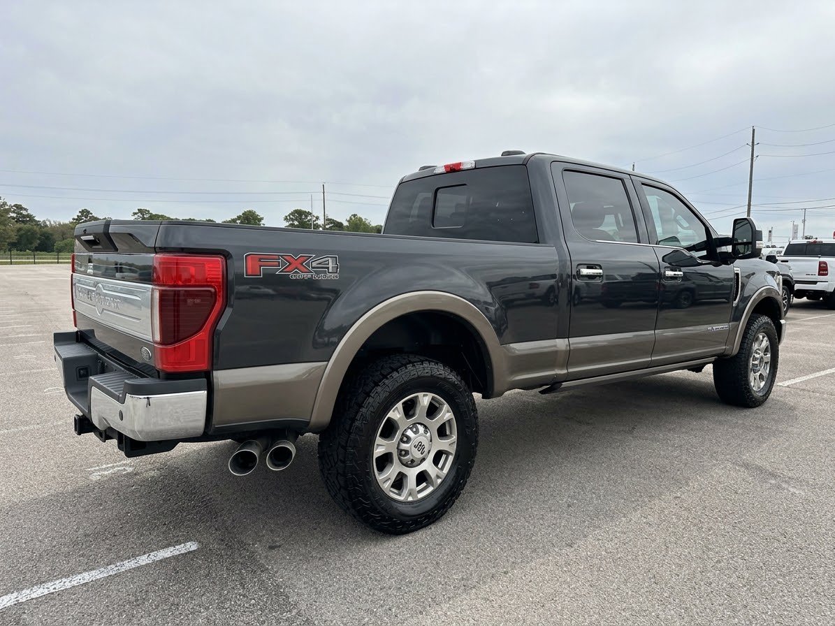 Used 2021 Ford F250 King Ranch w/ King Ranch Ultimate Package AWD/4WD image 2