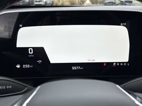 Used 2025 Chevrolet Equinox LT w/ Convenience Package II image 11