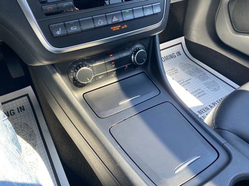Used 2015 Mercedes-Benz GLA 250 4MATIC image 17