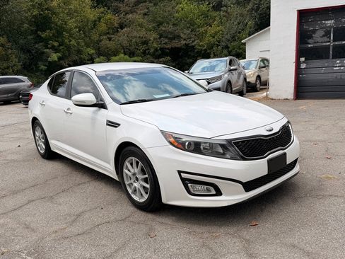 Used 2015 Kia Optima LX FWD image 8