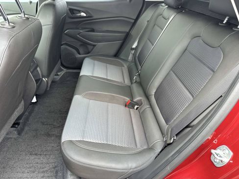 Certified 2024 Chevrolet Trax LT w/ Driver Confidence Package FWD image 11