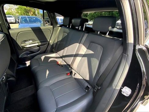 Used 2025 Mercedes-Benz GLA 250 4MATIC image 17