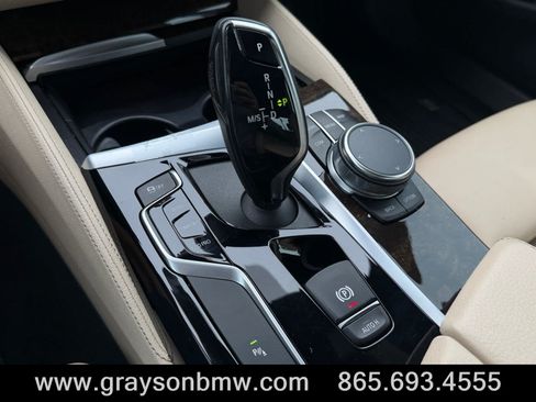 Used 2019 BMW 530i xDrive AWD/4WD image 27
