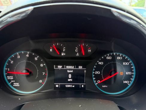 Used 2018 Chevrolet Malibu LT FWD image 49