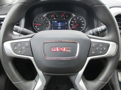 Used 2023 GMC Acadia SLE w/ Driver Convenience Package image 24