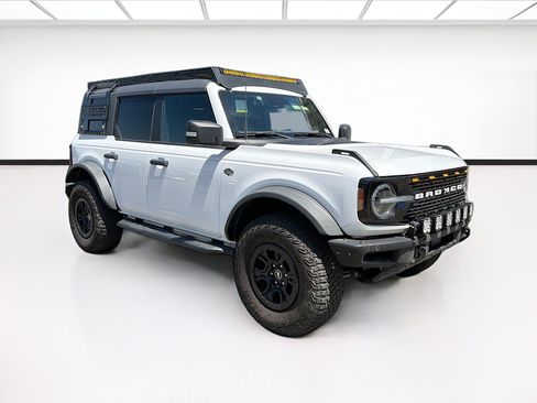 Used 2024 Ford Bronco Wildtrak AWD/4WD image 3