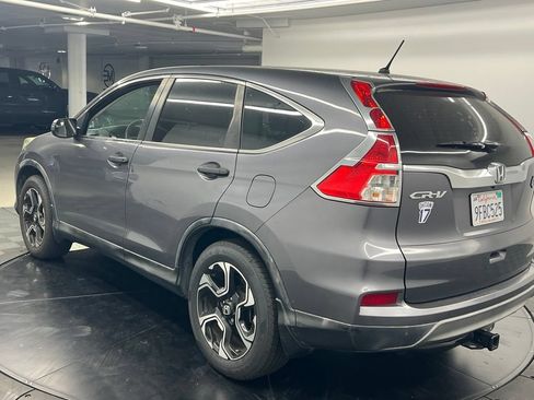 Used 2015 Honda CR-V LX image 4