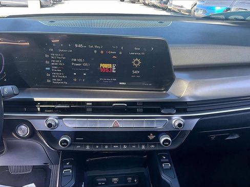 Used 2025 Kia Telluride S AWD/4WD image 15