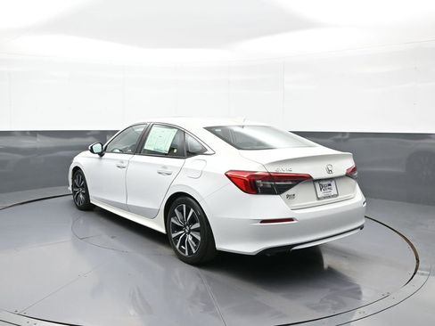 Used 2024 Honda Civic EX image 8