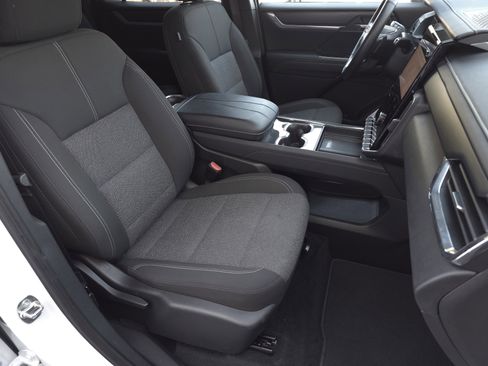 Used 2025 GMC Acadia Elevation image 45