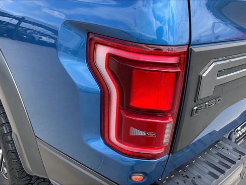 Used 2019 Ford F150 Raptor w/ Equipment Group 802A Luxury AWD/4WD image 28
