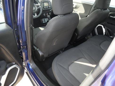 Used 2018 Jeep Renegade Sport w/ Power & Air Group image 19