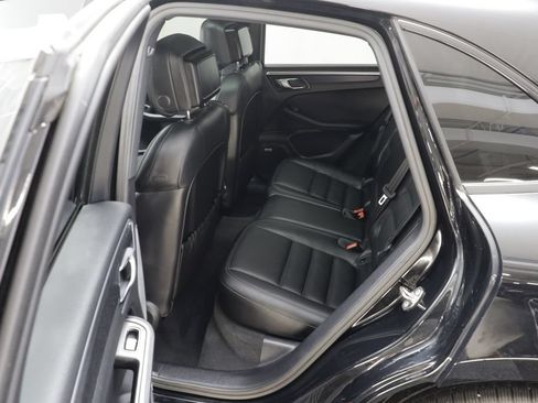 Used 2020 Porsche Macan GTS AWD/4WD image 14