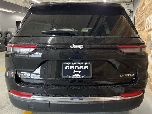 New 2025 Jeep Grand Cherokee Limited image 23