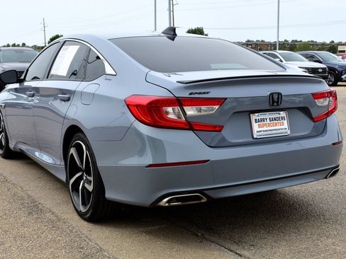 Used 2022 Honda Accord Sport image 4