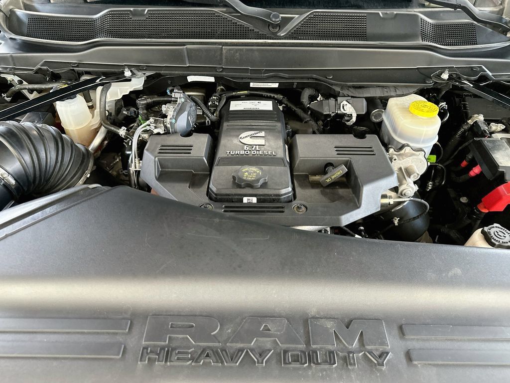 Used 2023 RAM 2500 Laramie w/ Night Edition AWD/4WD image 33