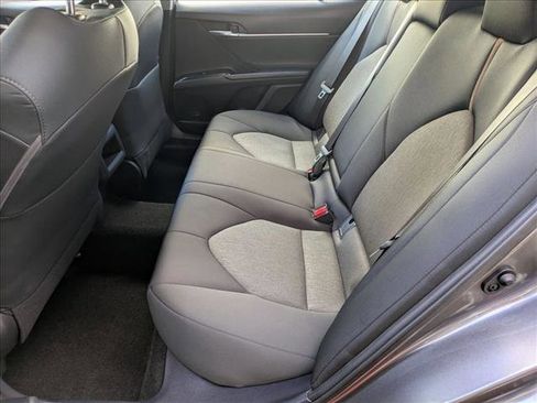 Used 2020 Toyota Camry LE image 16