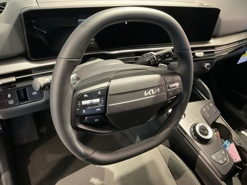 New 2026 Kia Sportage S image 13